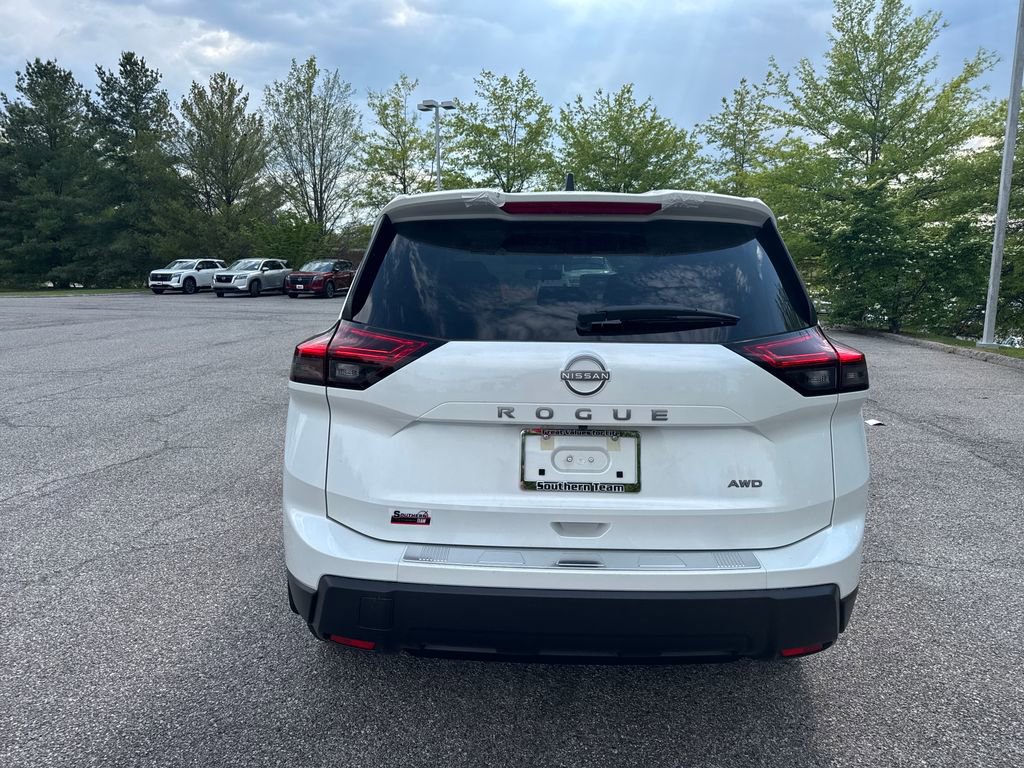 New 2026 Nissan Rogue SV AWD/4WD image 4
