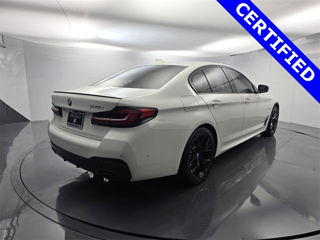 Certified 2023 BMW 530e w/ M Sport Package image 4