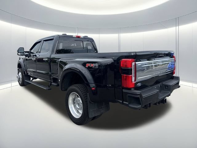 Used 2024 Ford F450 4x4 Crew Cab Super Duty image 3