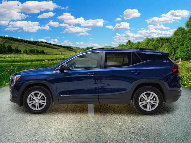 Used 2023 GMC Terrain SLE w/ Driver Convenience Package FWD image 3