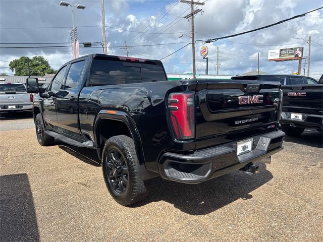Used 2025 GMC Sierra 2500 AT4 w/ AT4 Premium Plus Package image 9