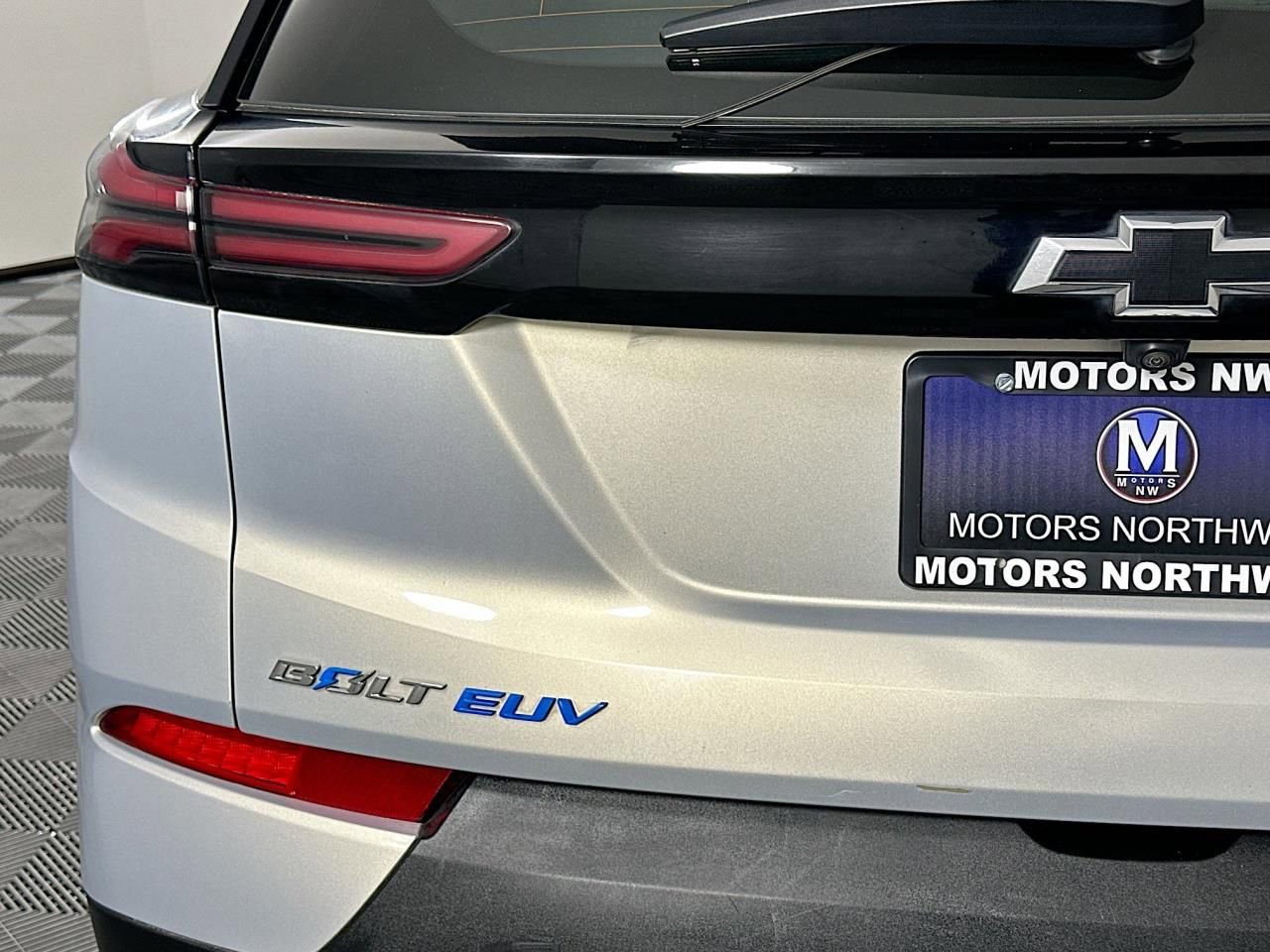 Used 2023 Chevrolet Bolt EUV LT FWD image 22