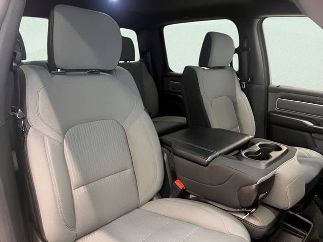 Used 2022 RAM 1500 Big Horn AWD/4WD image 9