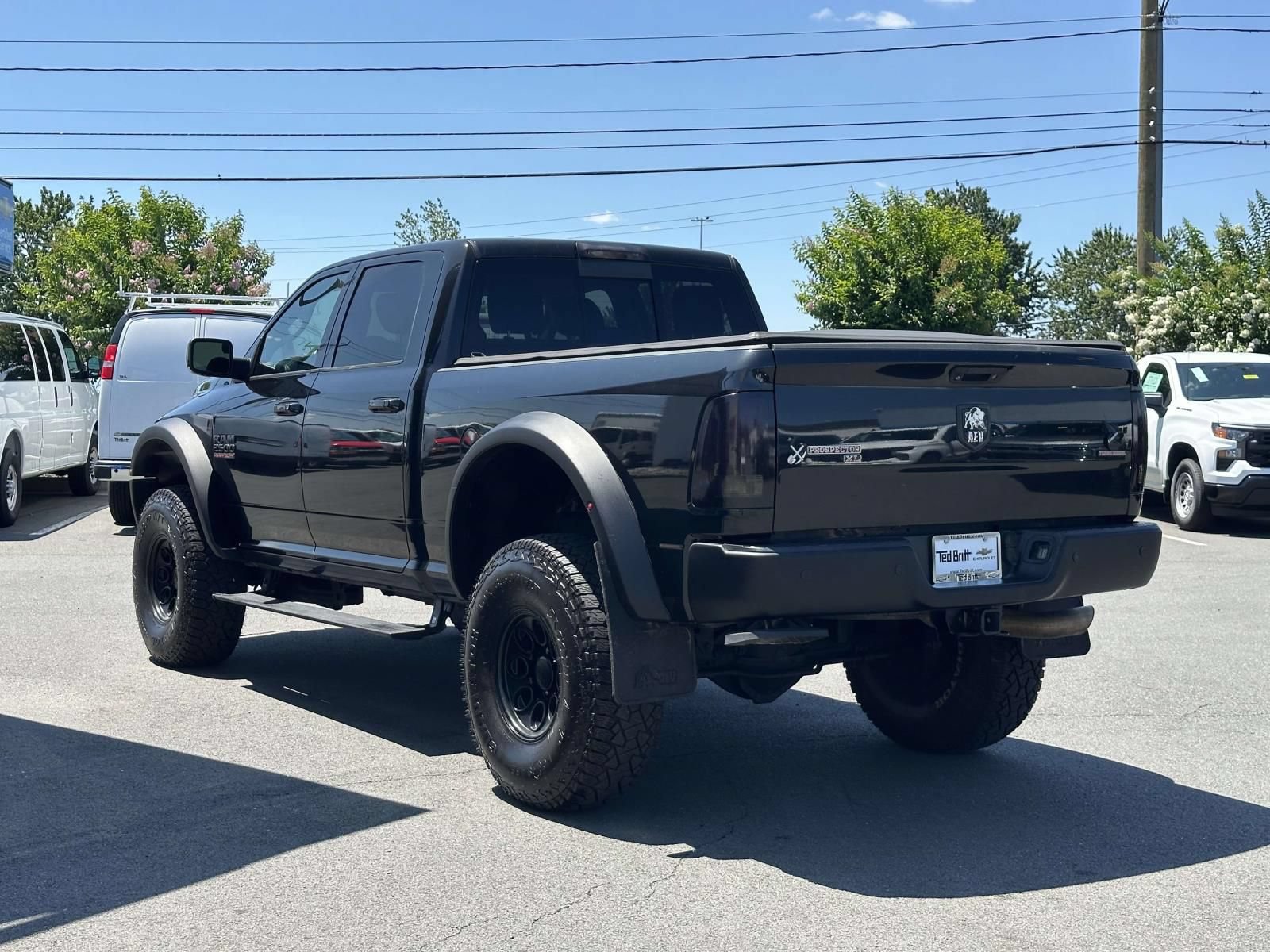 Used 2018 RAM 2500 Laramie w/ Sport Appearance Group AWD/4WD image 6