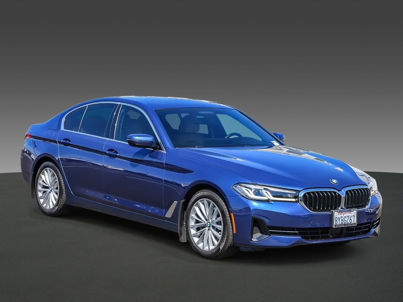 Used 2022 BMW 530i w/ Premium Package image 5