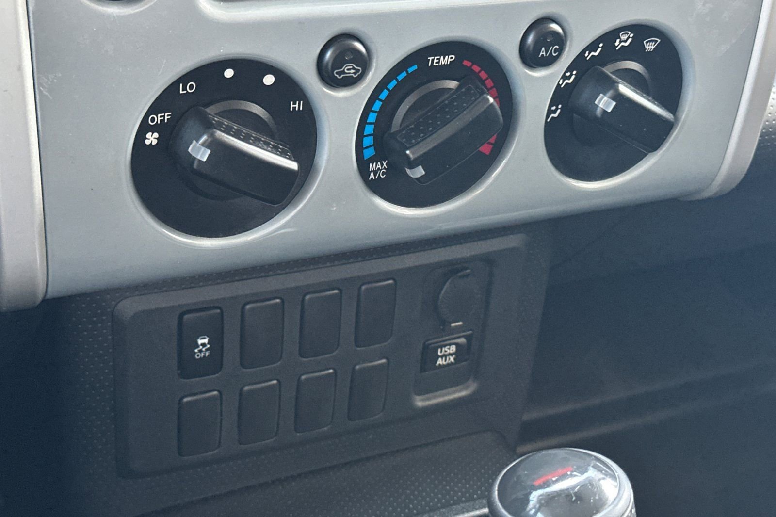 Used 2014 Toyota FJ Cruiser 4WD w/ Convenience Package image 18