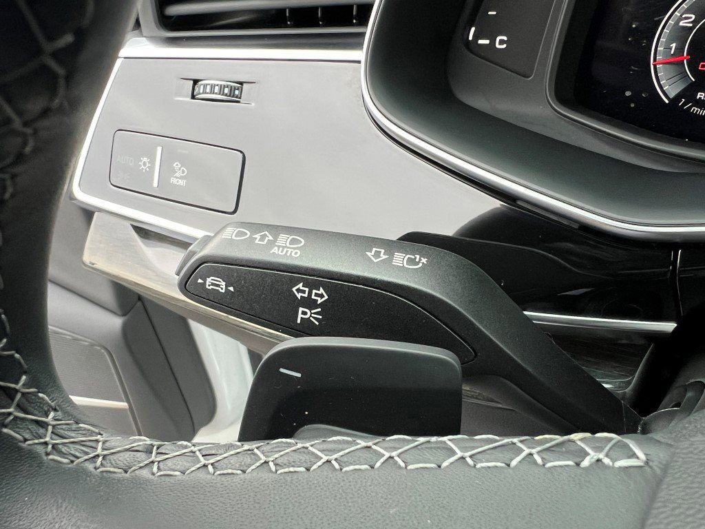 Used 2025 Audi Q7 3.0T Prestige w/ Prestige Package image 35