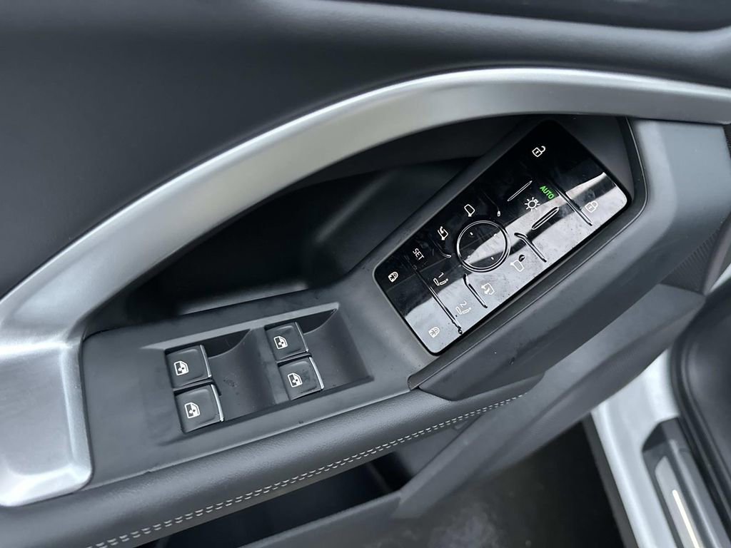 New 2025 Audi Q5 Premium image 13