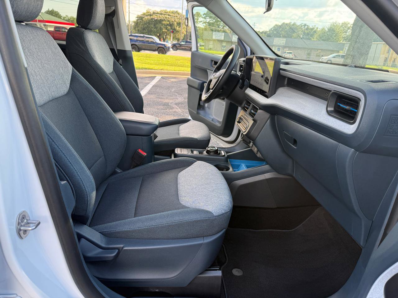 Used 2025 Ford Maverick XLT image 18