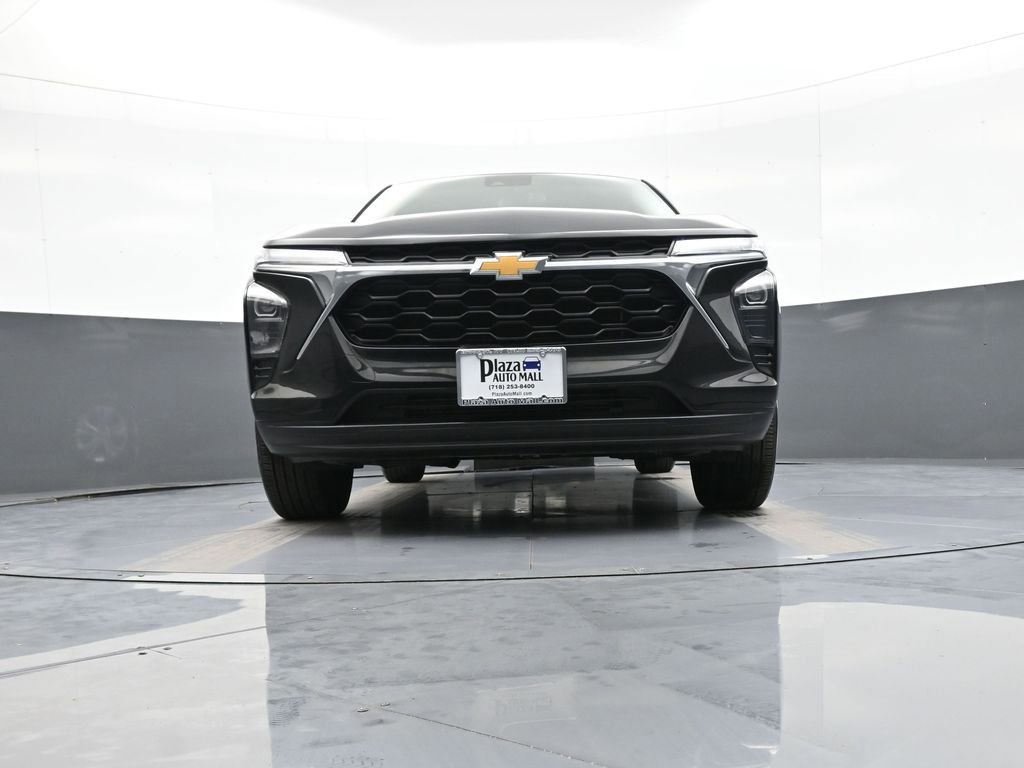 Used 2024 Chevrolet Trax LS w/ Driver Confidence Package image 26