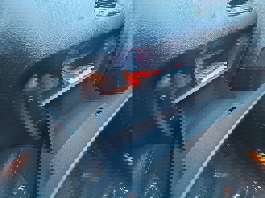 Used 2022 Dodge Challenger SXT w/ Driver Convenience Group image 19