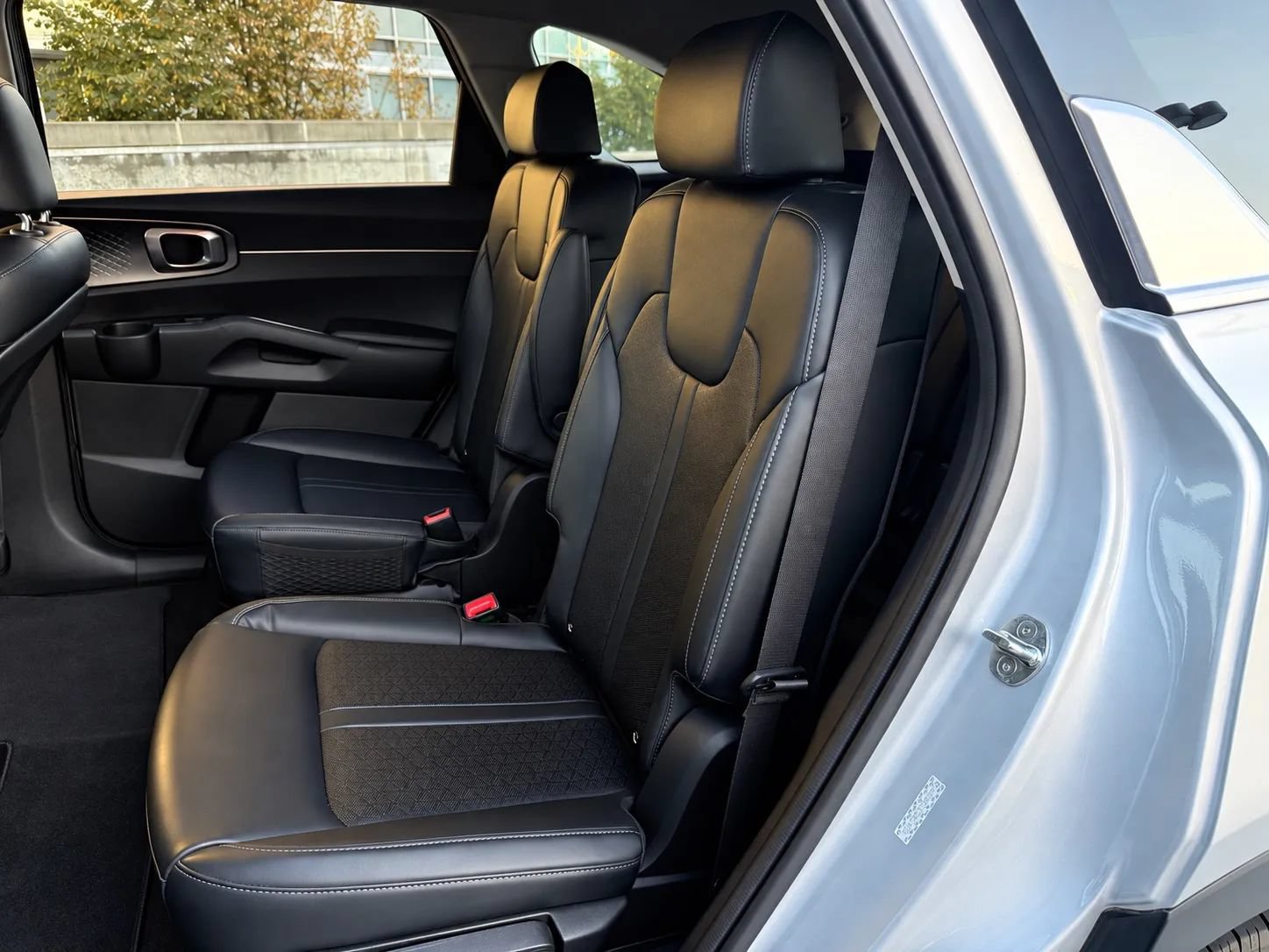 Used 2021 Kia Sorento S FWD image 8