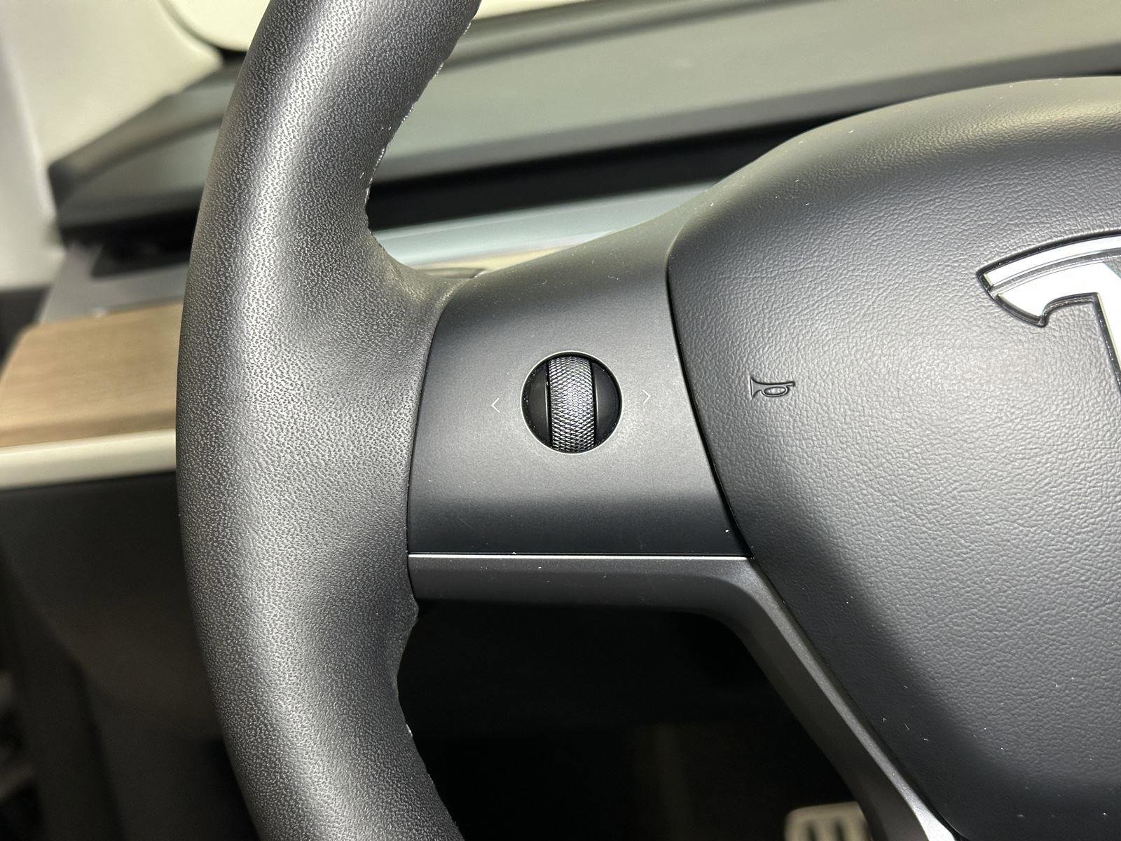 Used 2023 Tesla Model 3 Performance image 25