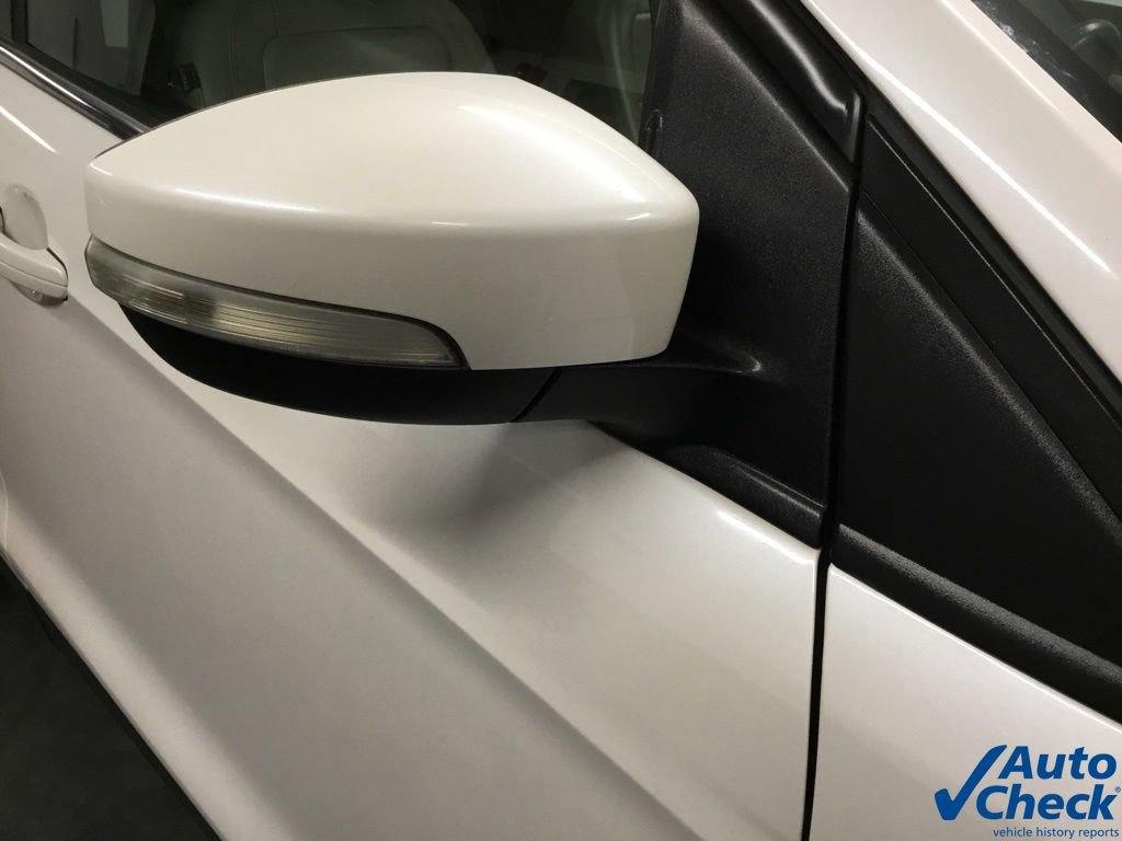 Used 2019 Ford Escape Titanium image 17