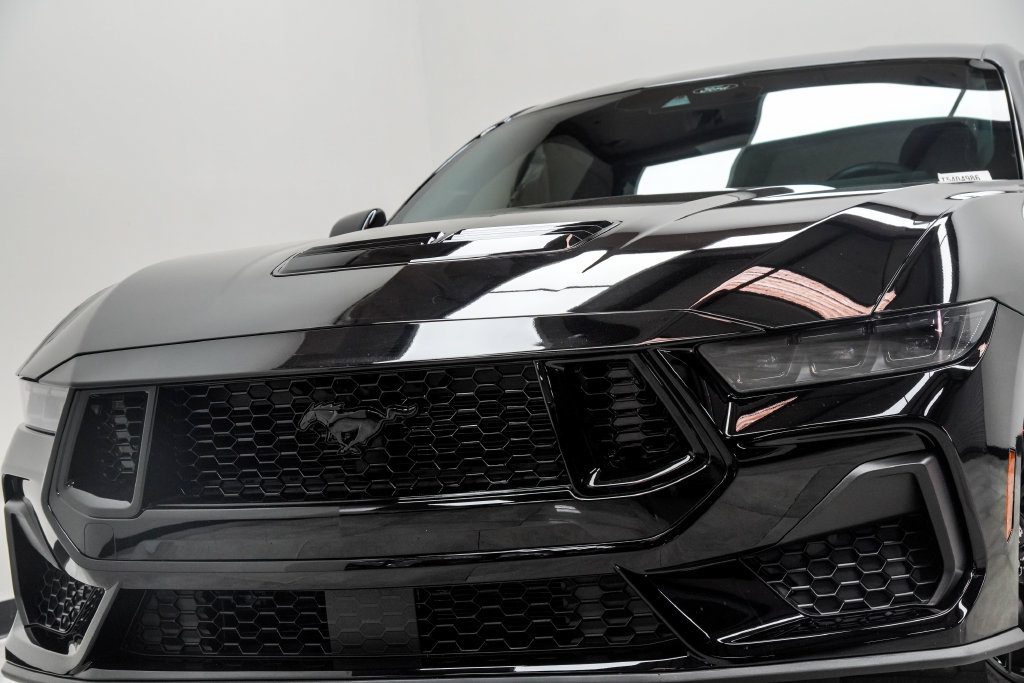 Used 2026 Ford Mustang GT Premium RWD image 3