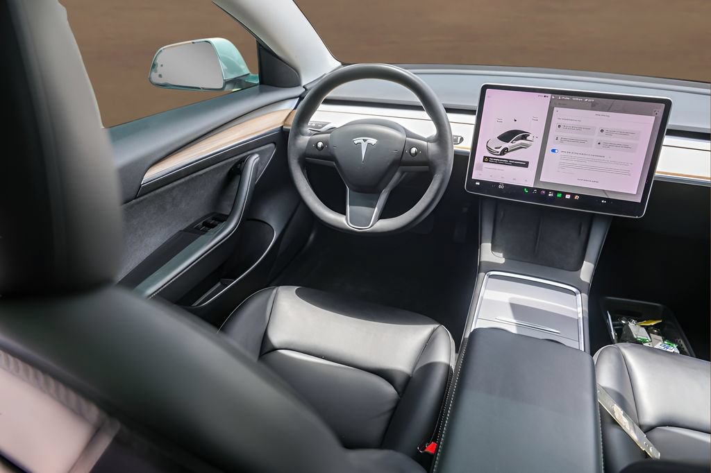 Used 2021 Tesla Model 3 Standard Range Plus RWD image 24
