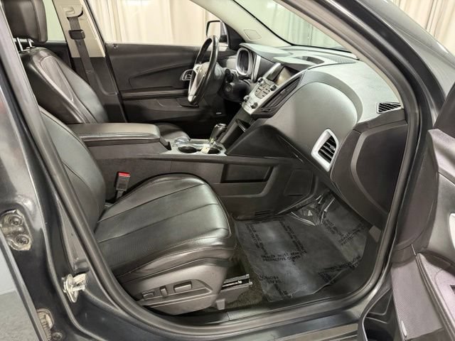 Used 2017 Chevrolet Equinox Premier w/ Enhanced Convenience Package AWD/4WD image 11