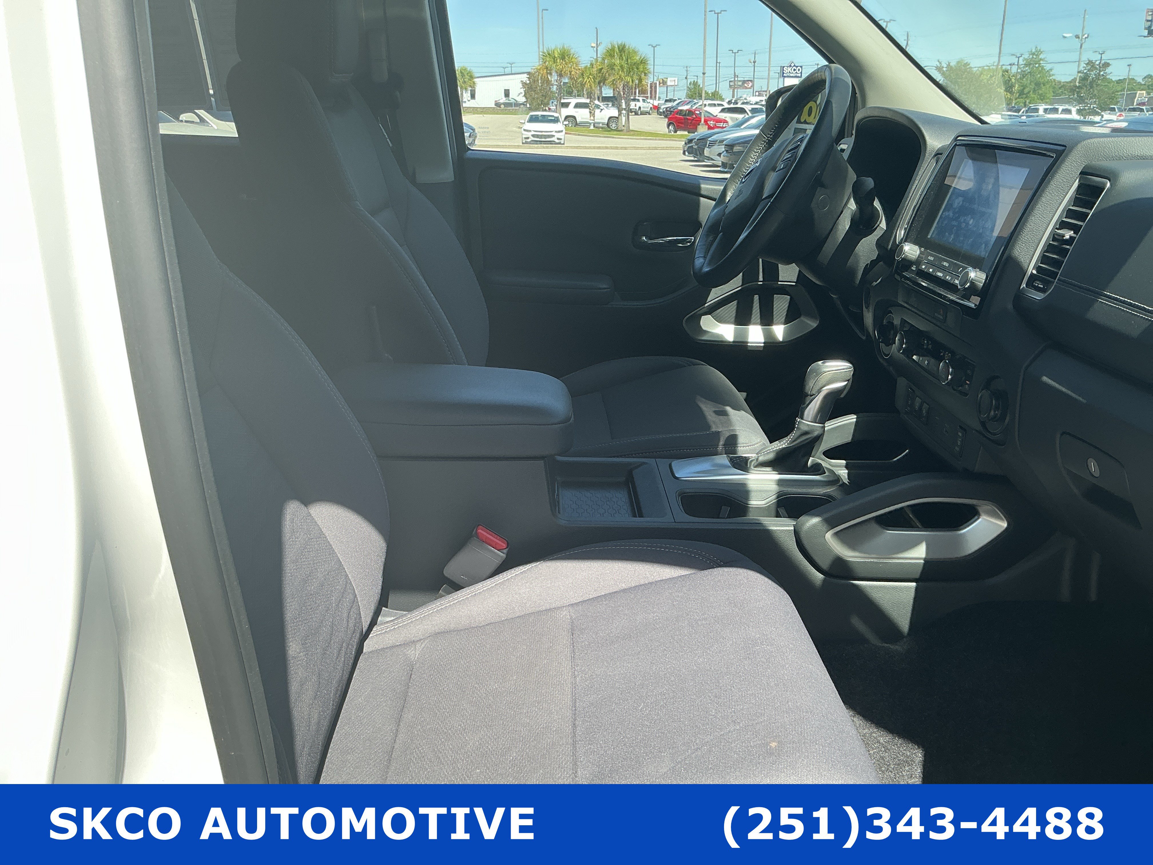 Used 2023 Nissan Frontier SV w/ SV Convenience Package AWD/4WD image 13