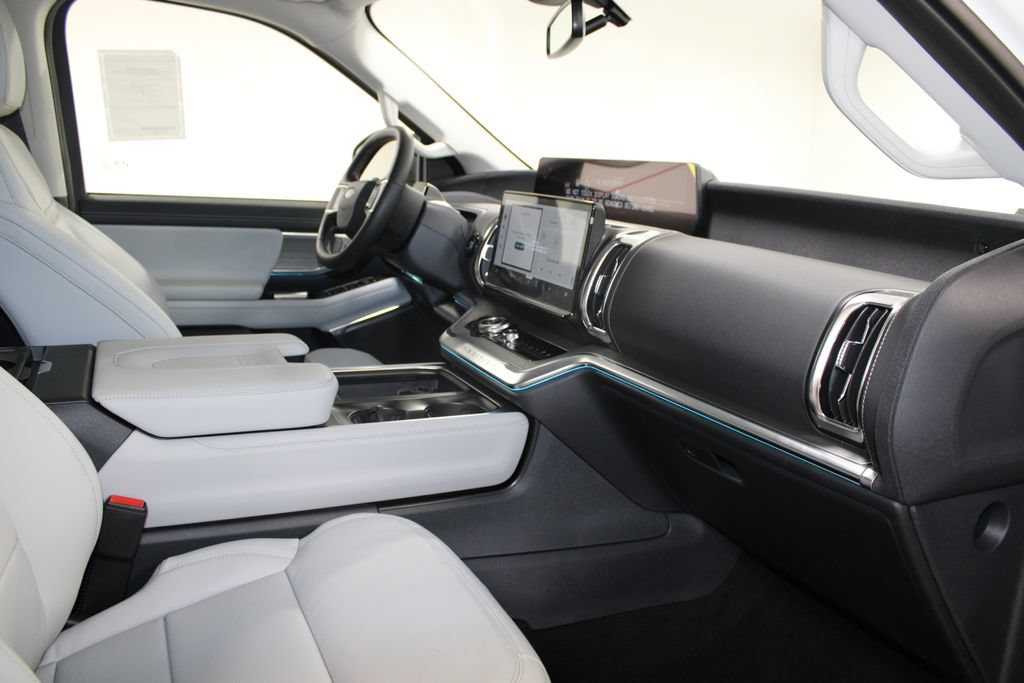 New 2027 Ford Expedition Platinum RWD image 25