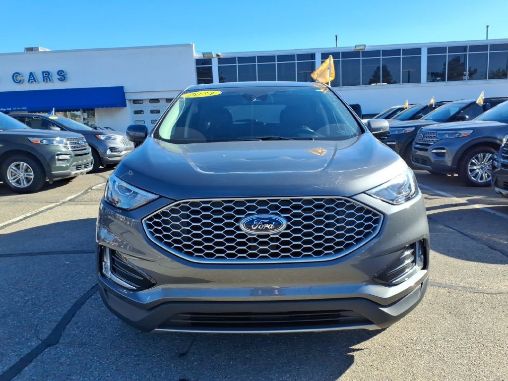 Certified 2024 Ford Edge SEL w/ Convenience Package AWD/4WD image 3