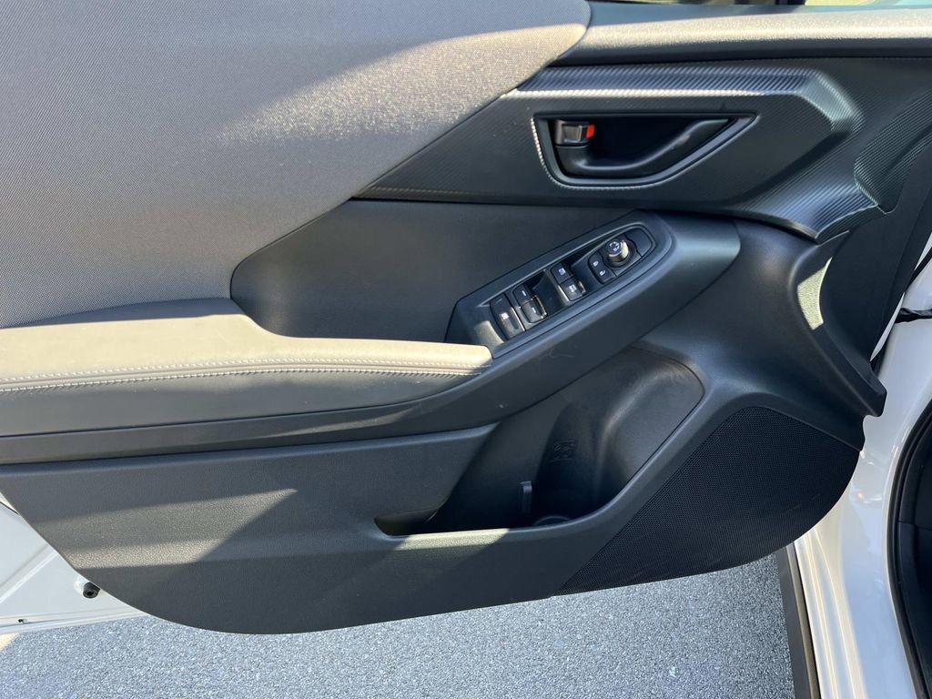 Used 2025 Subaru Crosstrek 2.0i Premium image 24