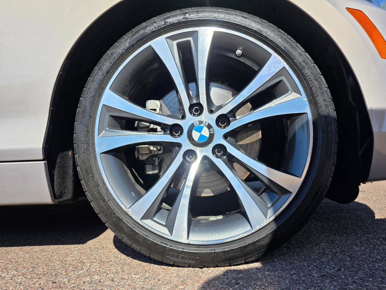 Used 2017 BMW 230i Convertible image 30