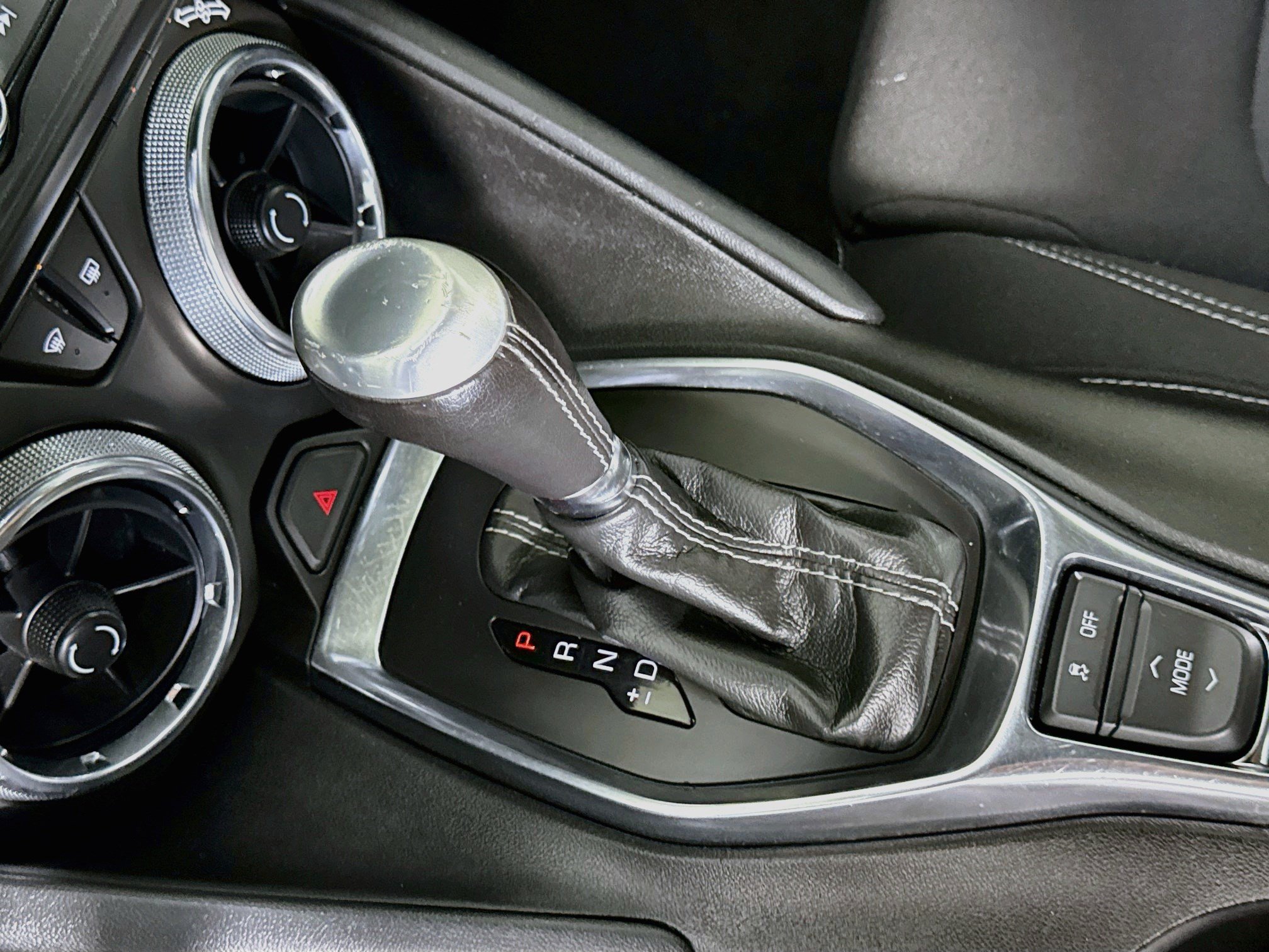 Used 2020 Chevrolet Camaro LT RWD image 20