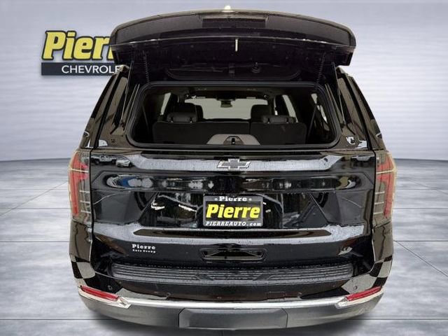 New 2026 Chevrolet Suburban LS w/ LPO, Dark Essentials Package image 4