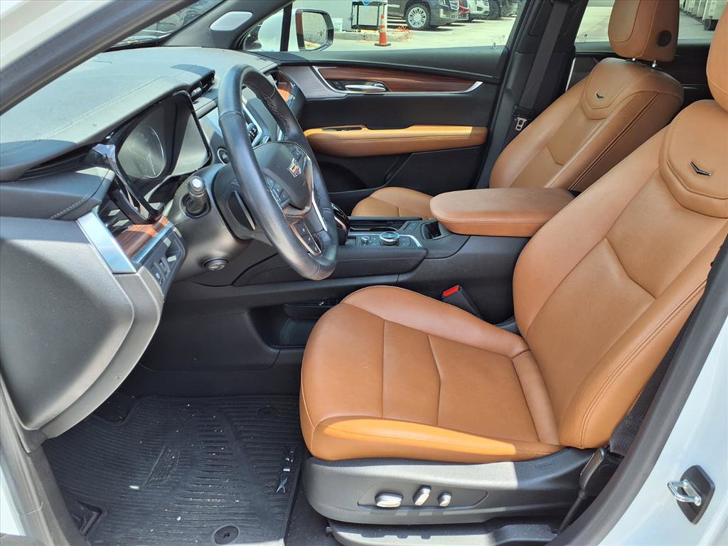 Used 2024 Cadillac XT5 Premium Luxury FWD image 13