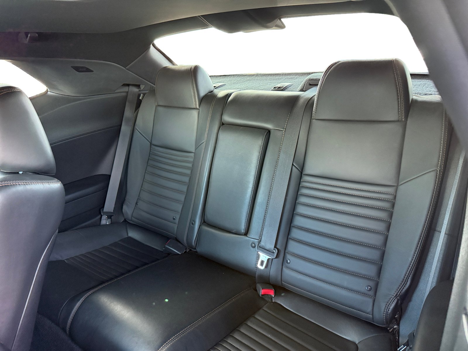 Used 2014 Dodge Challenger R/T image 10