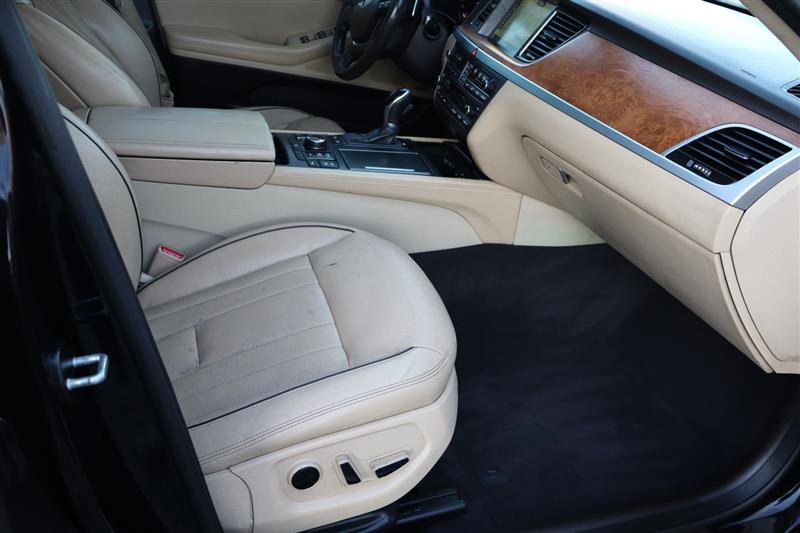 Used 2015 Hyundai Genesis 3.8 w/ Option Group 04 image 14