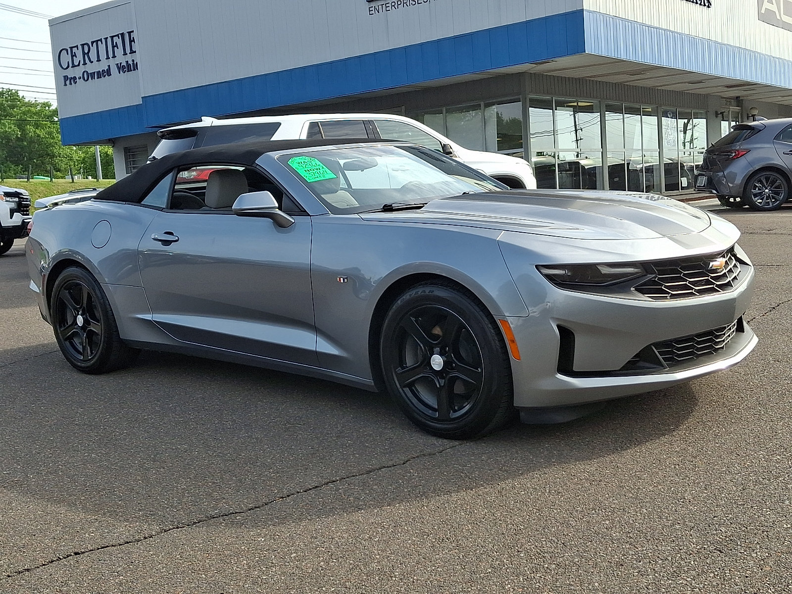 Used 2024 Chevrolet Camaro LT RWD image 32