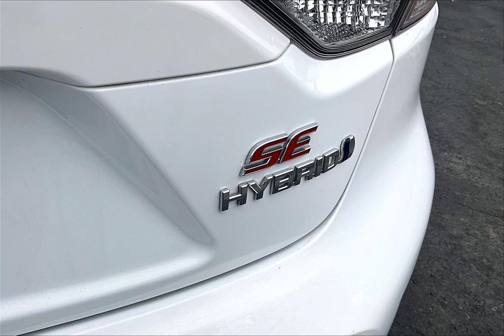 Used 2023 Toyota Corolla SE w/ SE Package image 22