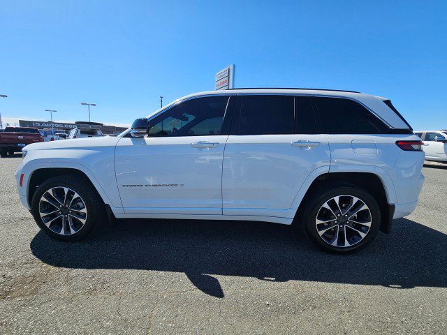 Certified 2023 Jeep Grand Cherokee Overland w/ Adv Protech Group III AWD/4WD image 6