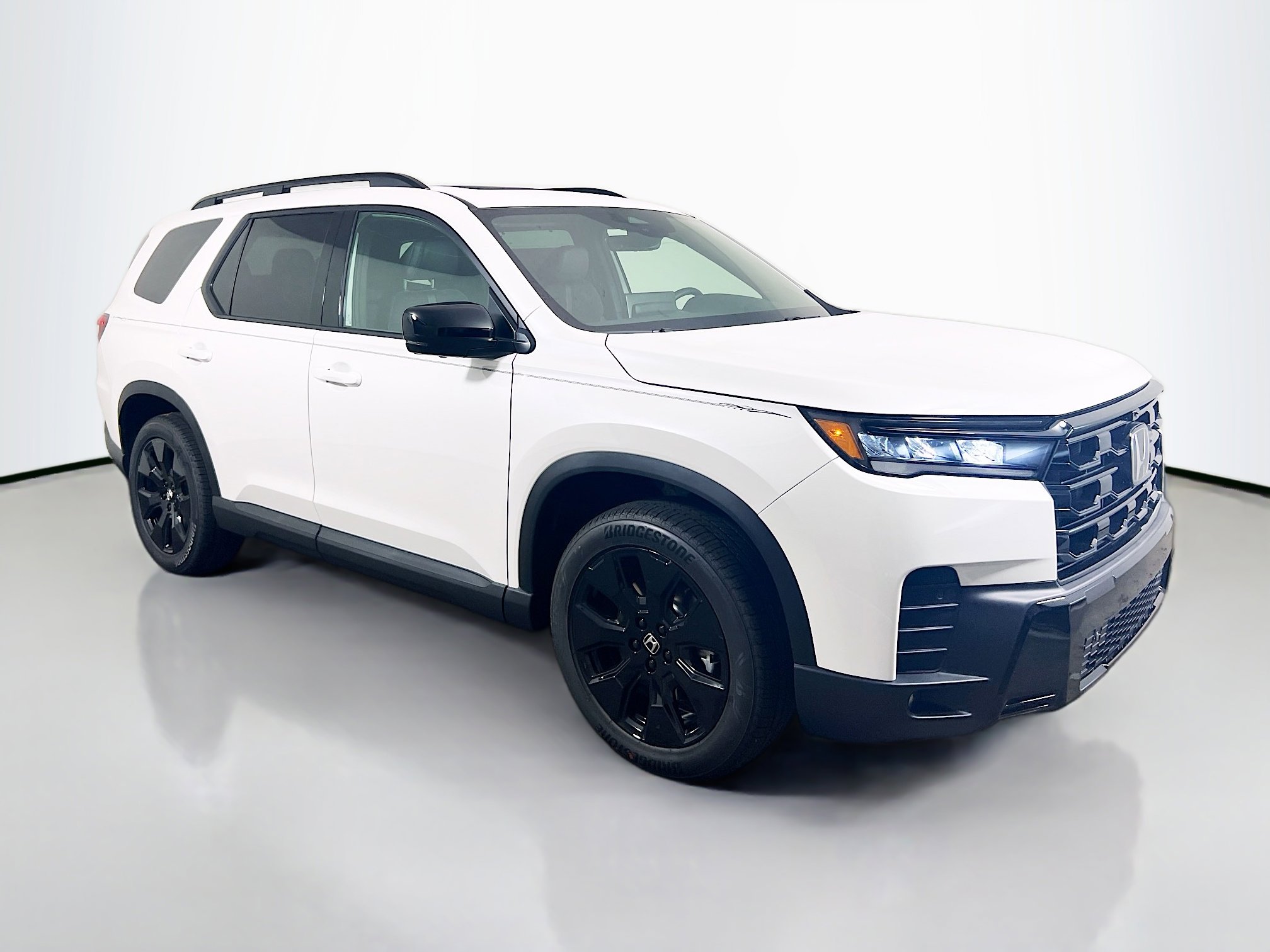 New 2026 Honda Pilot Black Edition image 1