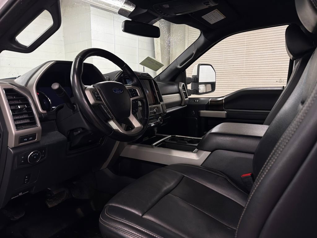 Used 2022 Ford F250 Lariat w/ Lariat Value Package image 4