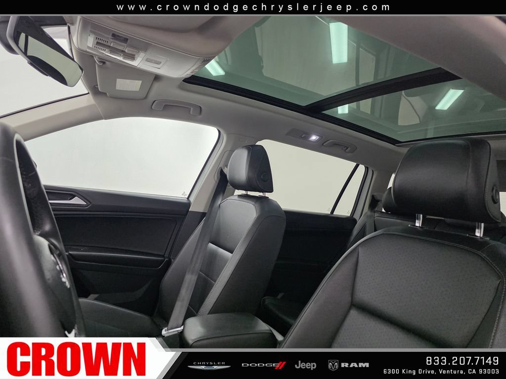 Used 2020 Volkswagen Tiguan SE FWD image 23