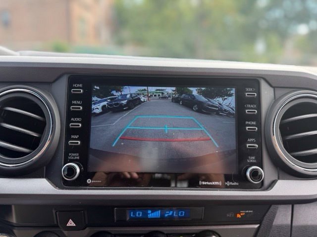 Used 2022 Toyota Tacoma TRD Sport AWD/4WD image 19