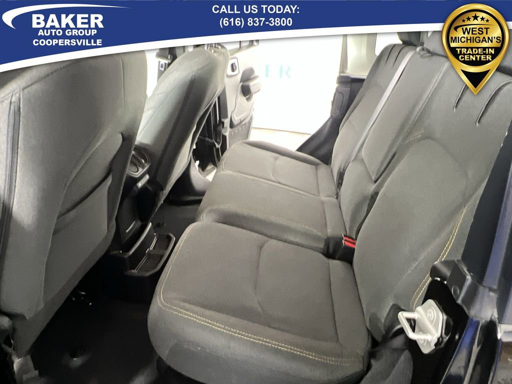 Used 2024 Jeep Wrangler Unlimited w/ Convenience Group image 24