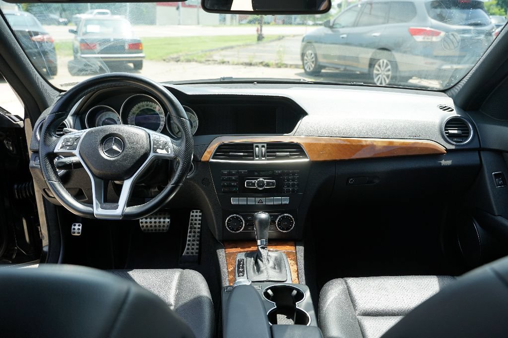 Used 2012 Mercedes-Benz C 300 4MATIC Sedan image 11