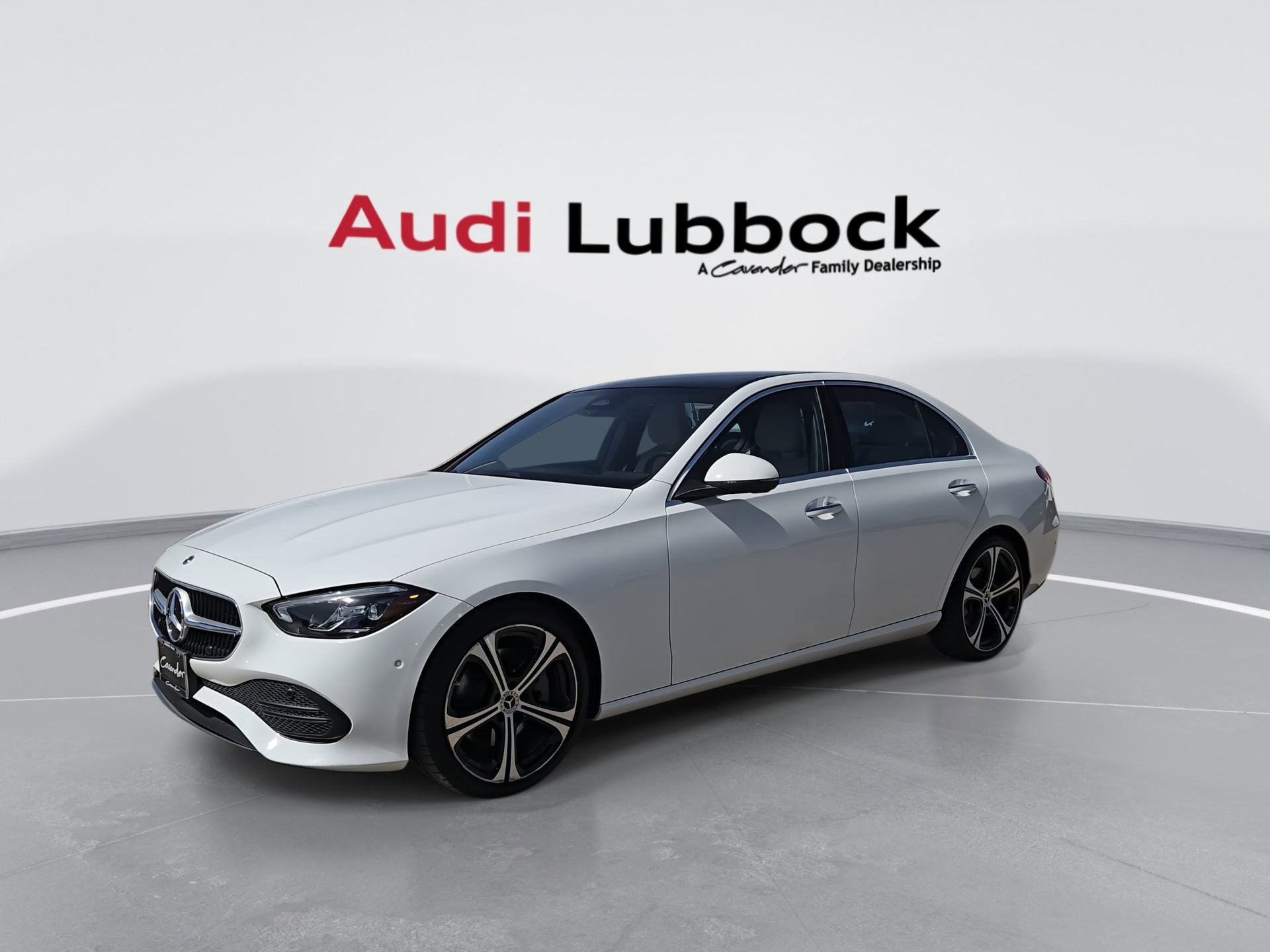 Used 2025 Mercedes-Benz C 300 Sedan image 4