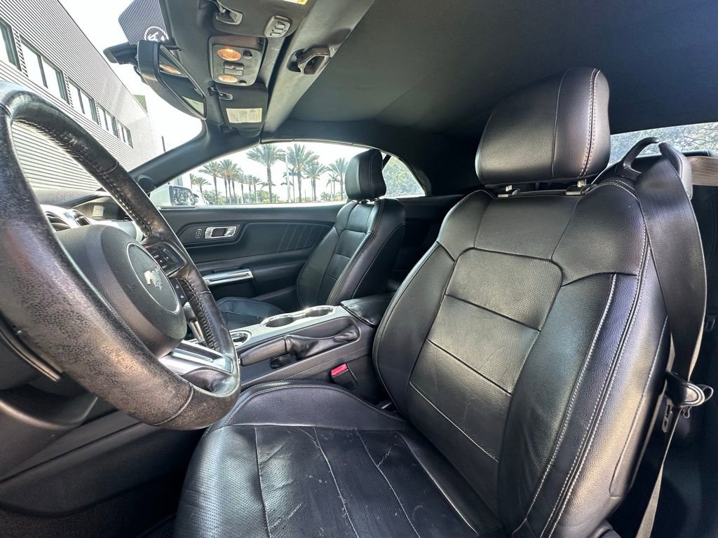 Used 2017 Ford Mustang Premium RWD image 5