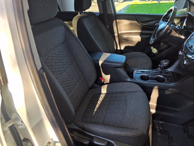 Used 2024 Chevrolet Equinox LT AWD/4WD image 10