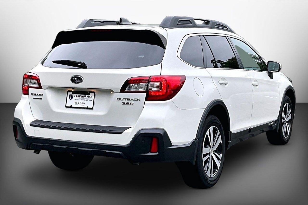 Used 2018 Subaru Outback 3.6R Limited AWD/4WD image 8