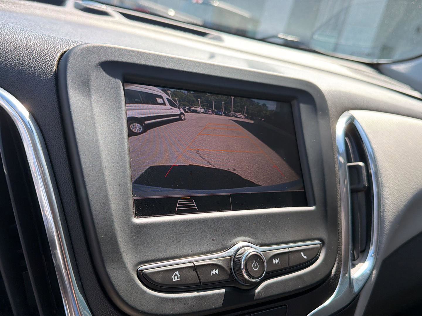Used 2023 Chevrolet Equinox LS w/ LS Convenience Package FWD image 24