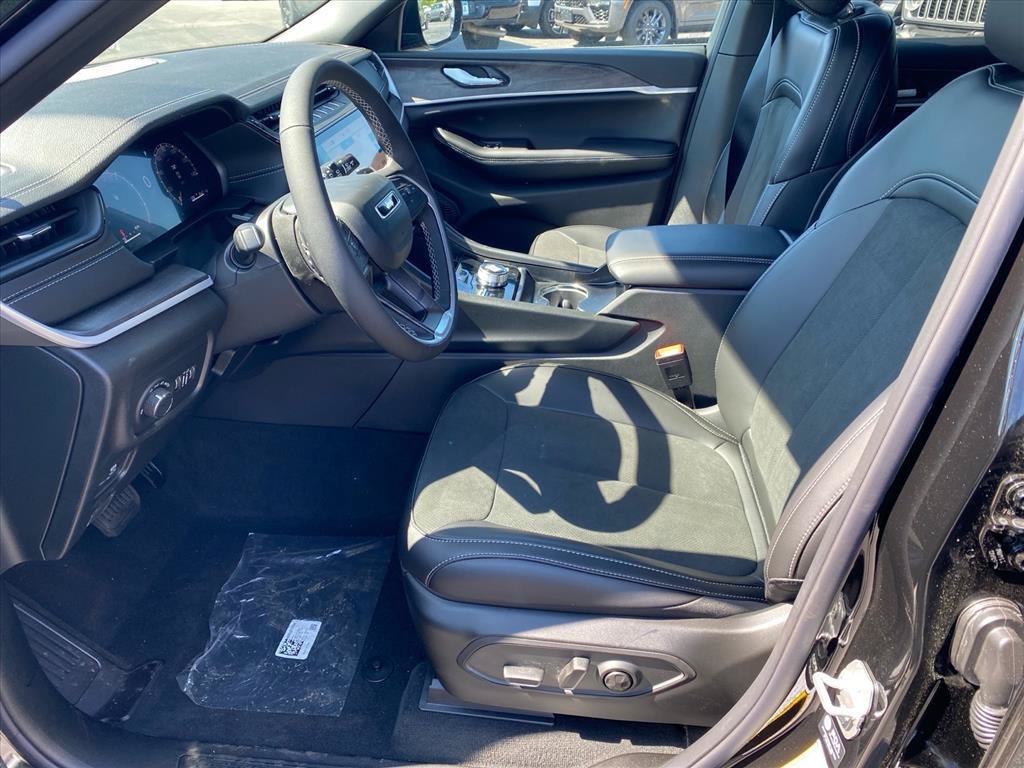 New 2026 Jeep Grand Cherokee L 4WD image 5