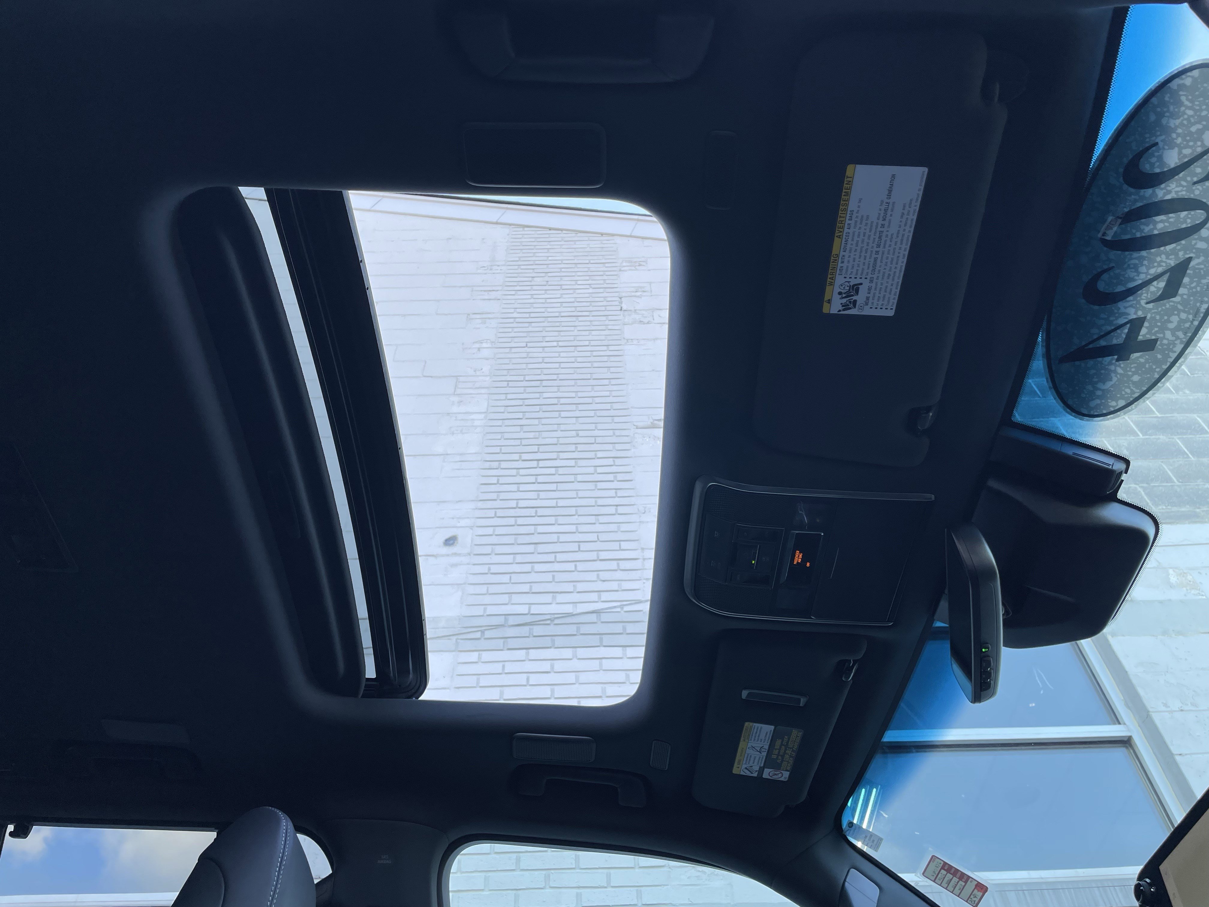 Used 2024 Lexus LX 600 4WD w/ Luxury Package image 17