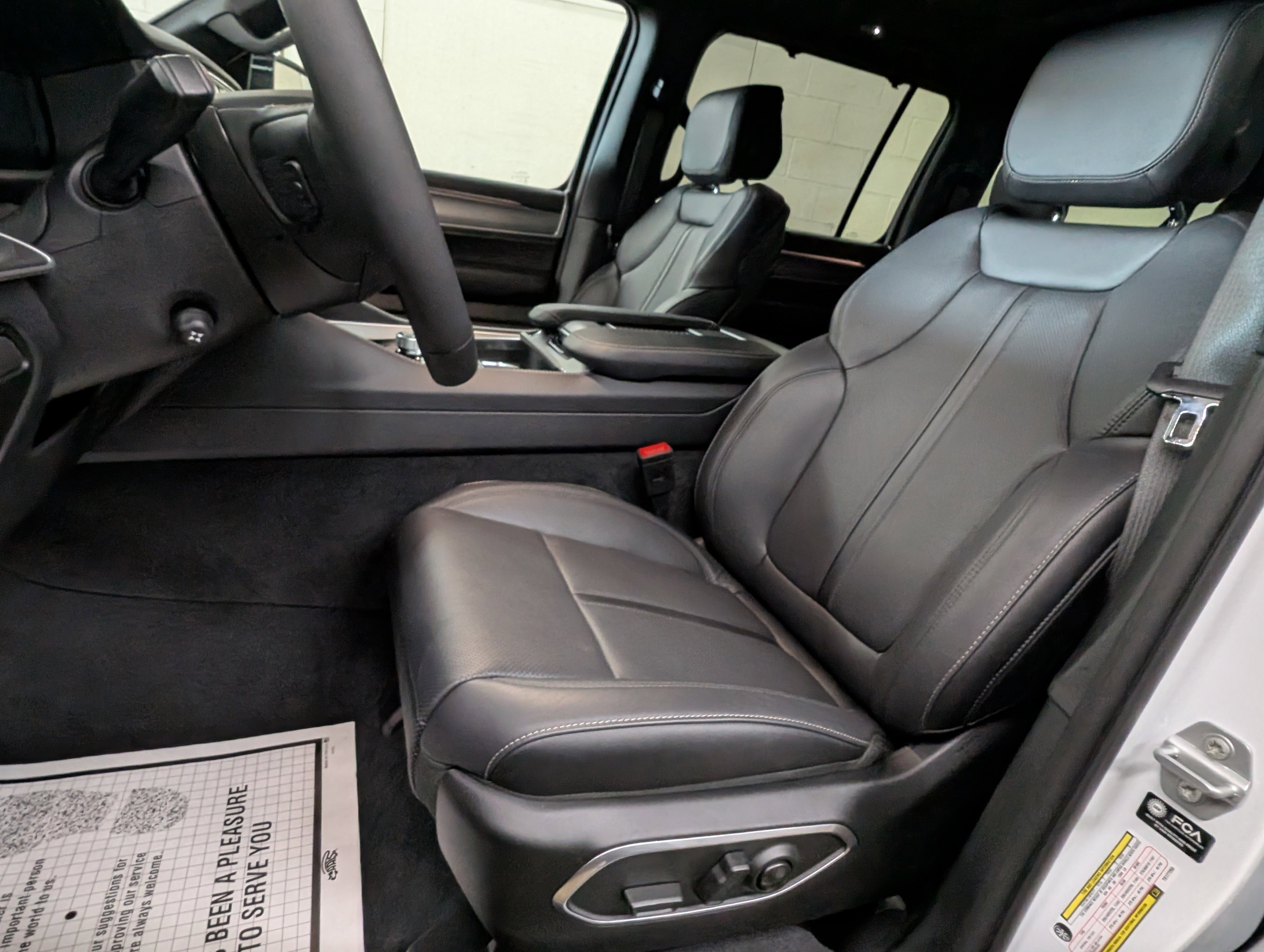 New 2026 Jeep Grand Wagoneer L Limited AWD/4WD image 5