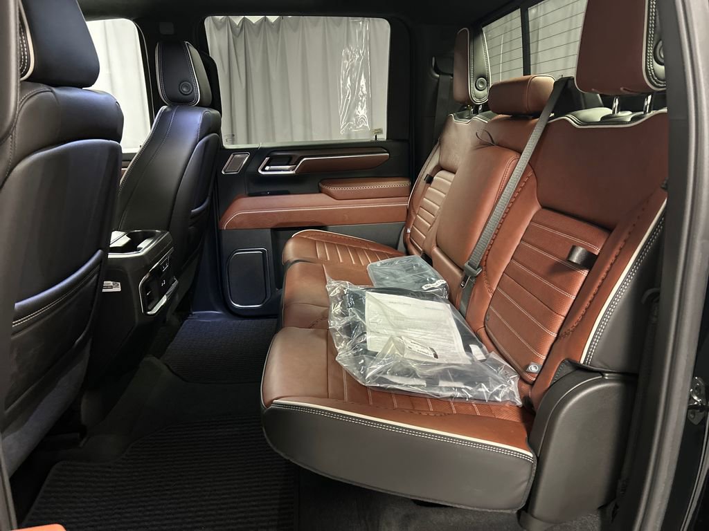 Used 2025 GMC Sierra 2500 Denali Ultimate AWD/4WD image 23