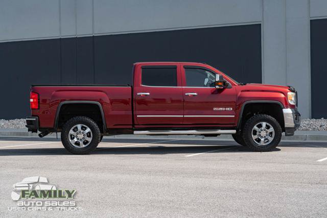 Used 2015 GMC Sierra 2500 SLE w/ All-Terrain HD Package AWD/4WD image 10
